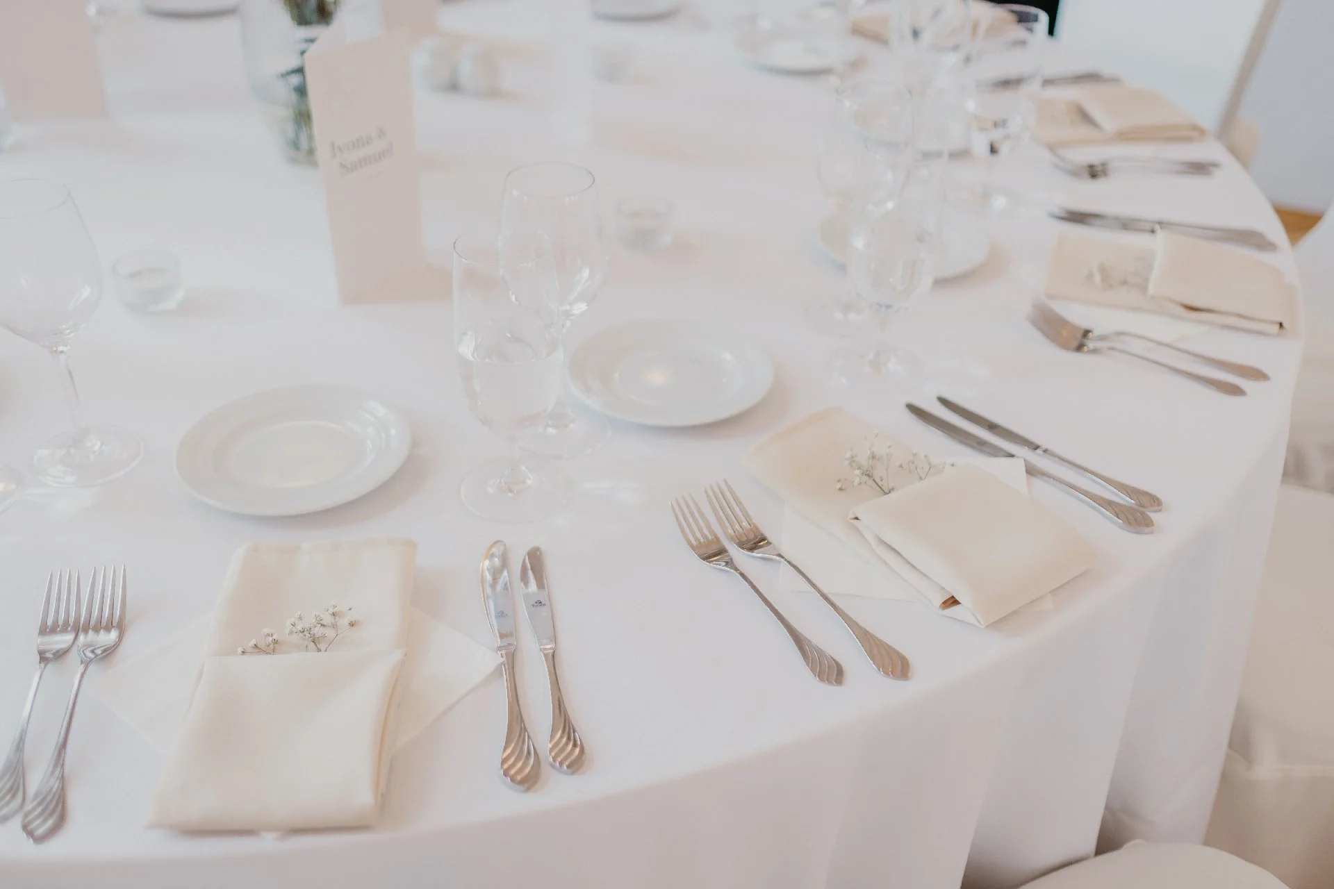 letensky zamecek wedding prague